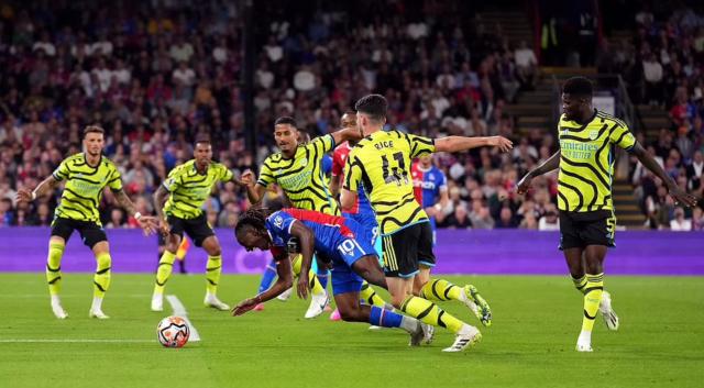 kaiyun-6后卫蜷取3分，这就要开除阿森纳的争冠资格了？