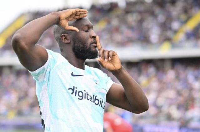 开云APP-卢卡库结束30轮运动战球荒，场外也成为反歧视榜样