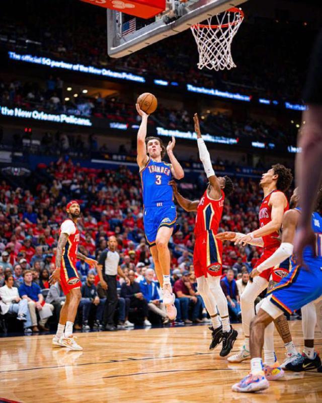 1681399189622007580.jpg kaiyun-【早报】曼联乌龙进球砍大四喜!尤文小胜里斯本竞技