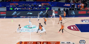 kaiyun-惨败19分！北京揪最大战犯，空篮不进忙活半天只抢1板，软如面条