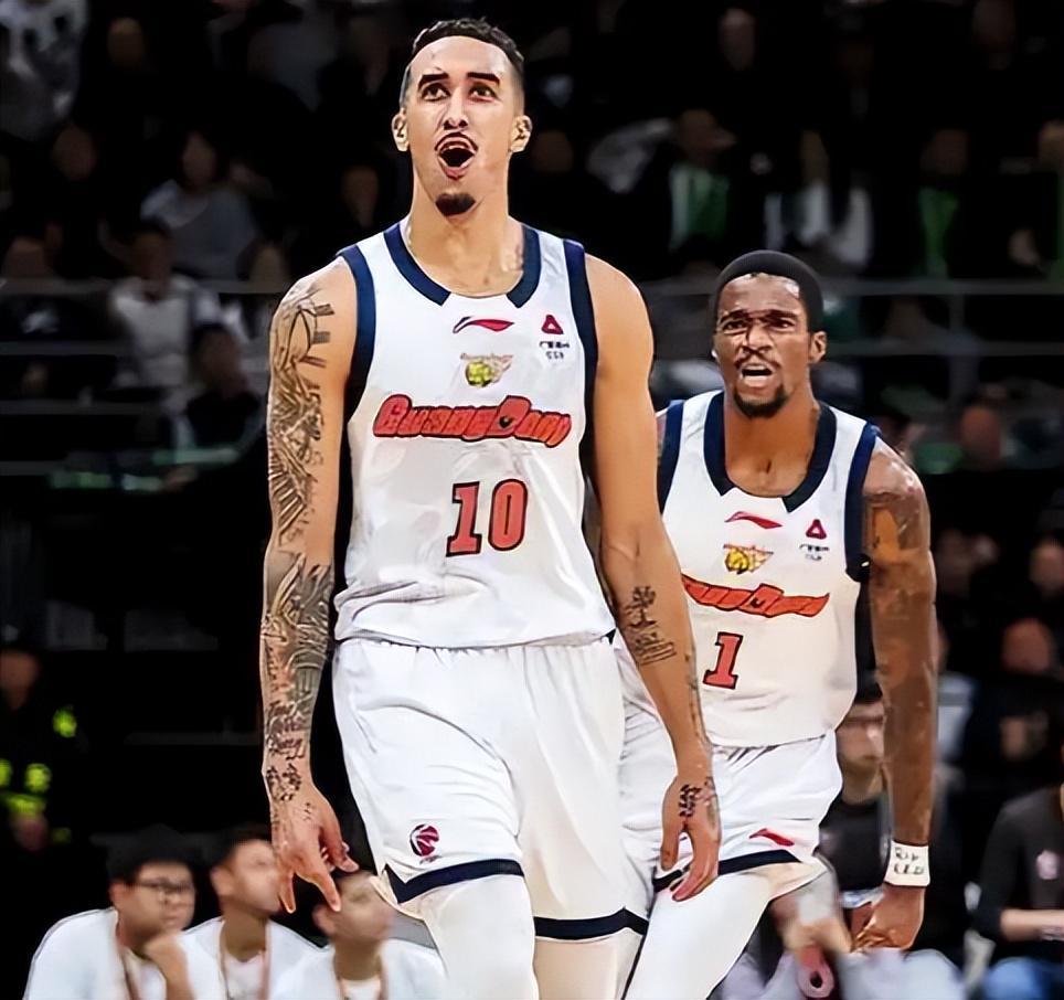 CBA最新积分榜：广厦7连胜，北控惨败23分，广东119-98吉林排第2