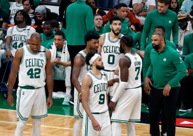 开云体育官网-绿军该如何调整？防守库里策略是否该有所变化