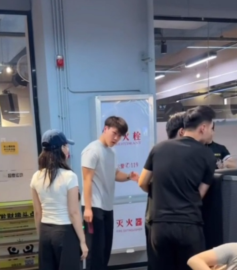 男教练睡4名女学员后续:有两位已结婚,画面流出,女子很漂亮