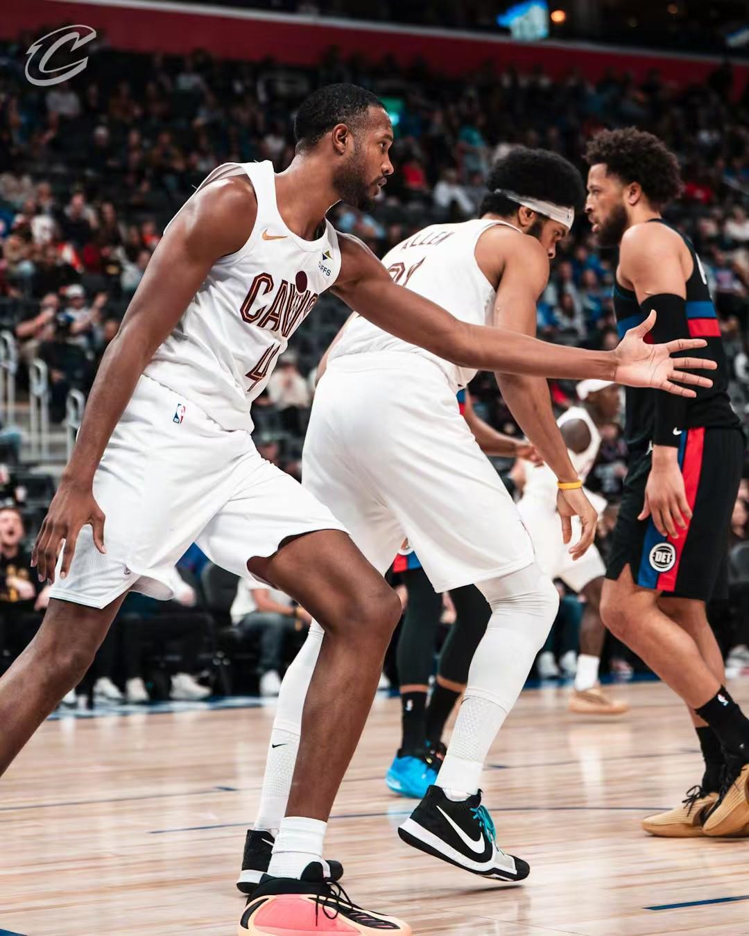 开云-113：109，骑士掀翻联盟第1！哈登致命2分杀死比赛，施罗德立大功