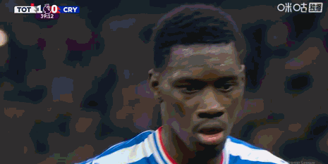 开云体育下载-1-3！十人热刺5连败+11轮不胜，距降级区仅1分，球迷失望半场退场