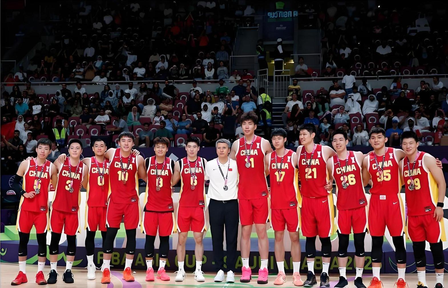 开云体育下载-CBA最应该在国家队的两名球员！一人得罪郭士强，一人触碰底线